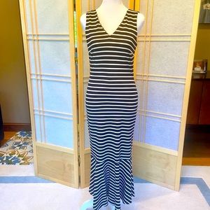 (NWT) Banana Republic Navy Blue Striped Maxi Dress --Size 2